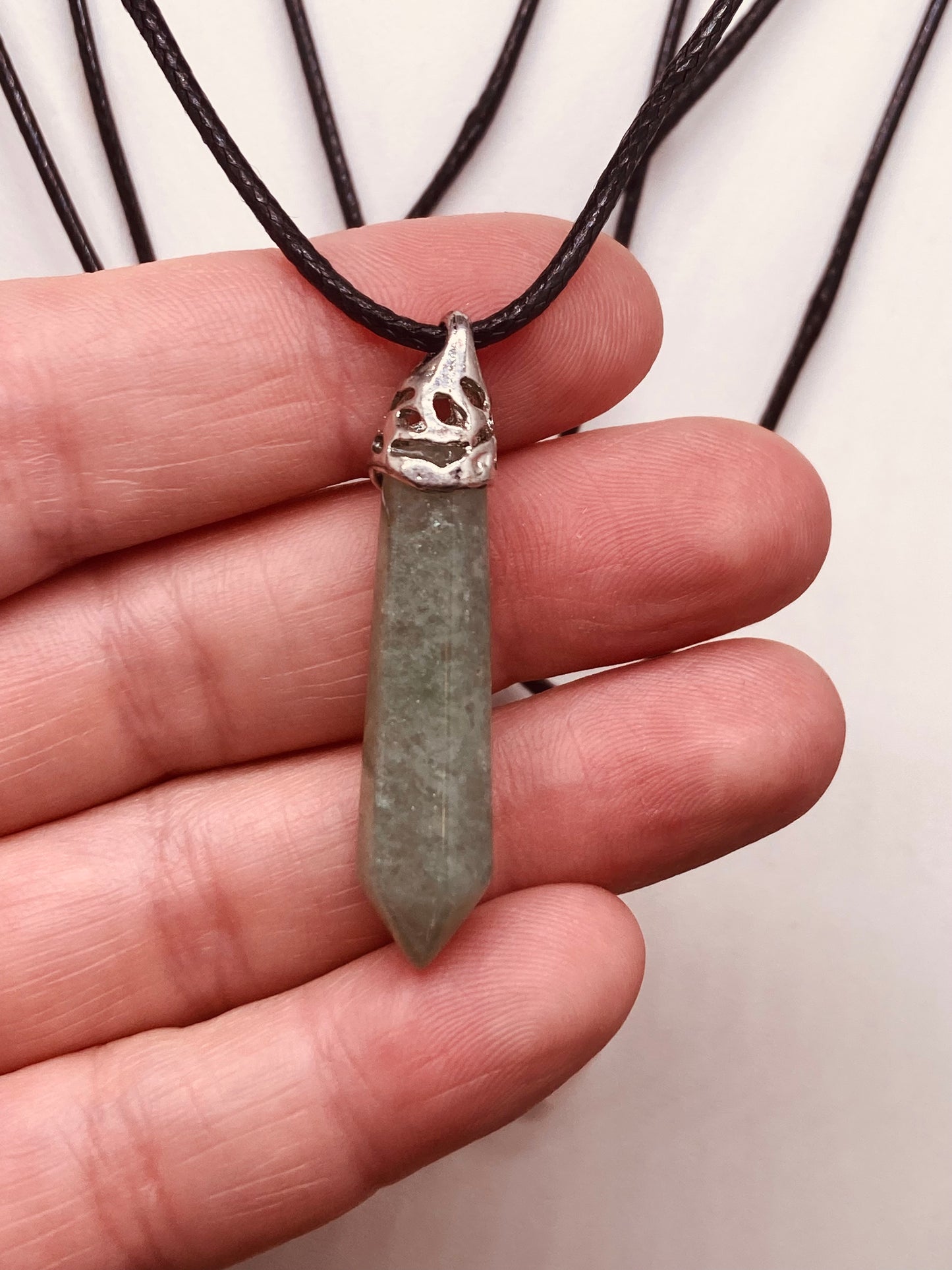 Stone point pendant